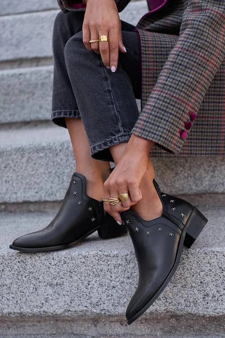 Sara | Ankle Boot With Star Details