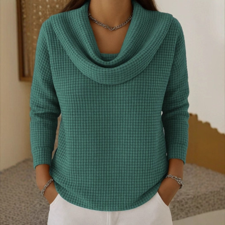 Amber | Warm Sweater With Collar