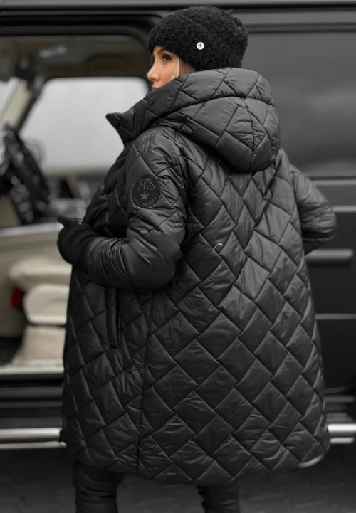 Linda | Elegant Quilted Down Jacket with Hood