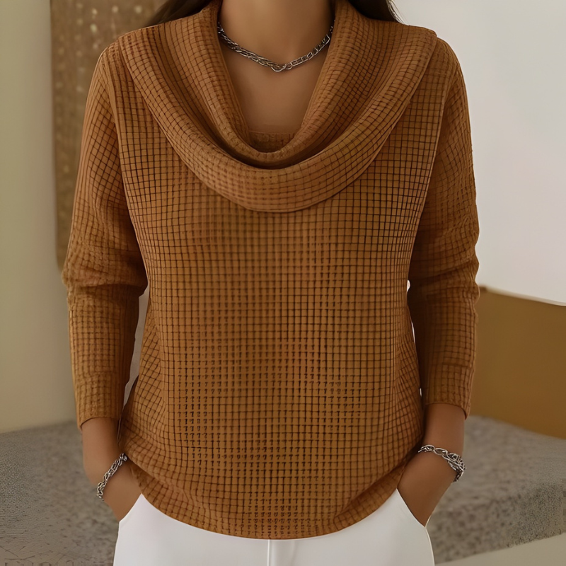 Amber | Warm Sweater With Collar