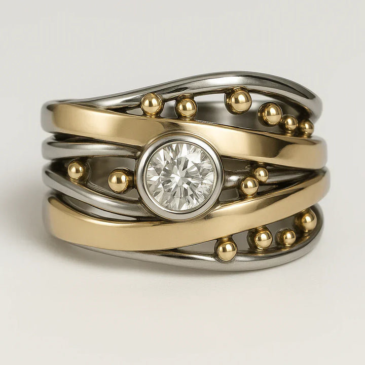 Royal - Ring with Zirconia and Vintage Gold Inlay