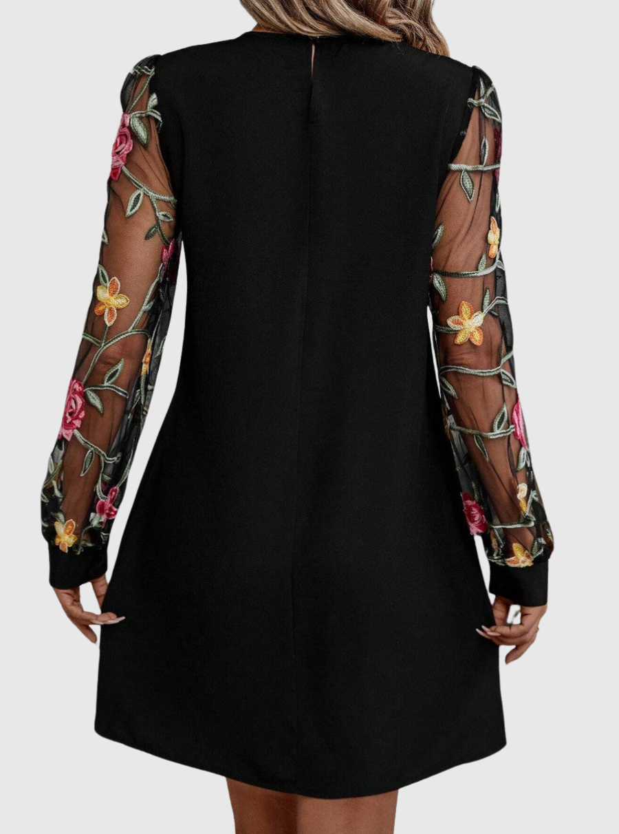 Jolanta | Elegant dress with V-neckline