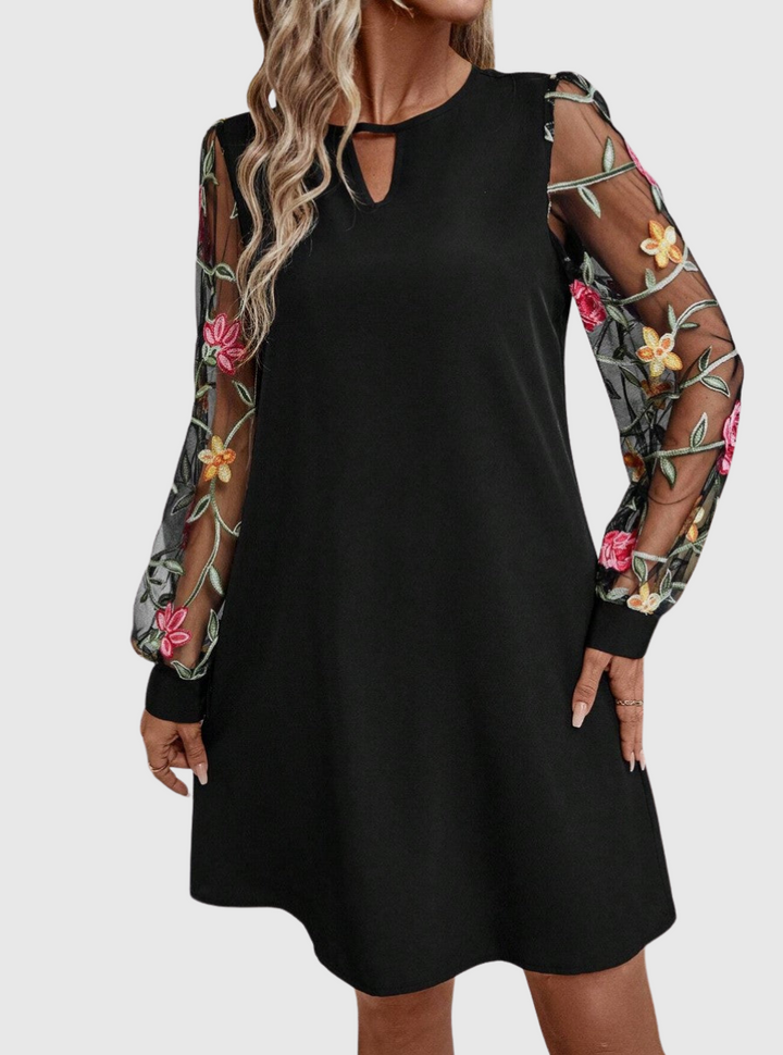Jolanta | Elegant dress with V-neckline