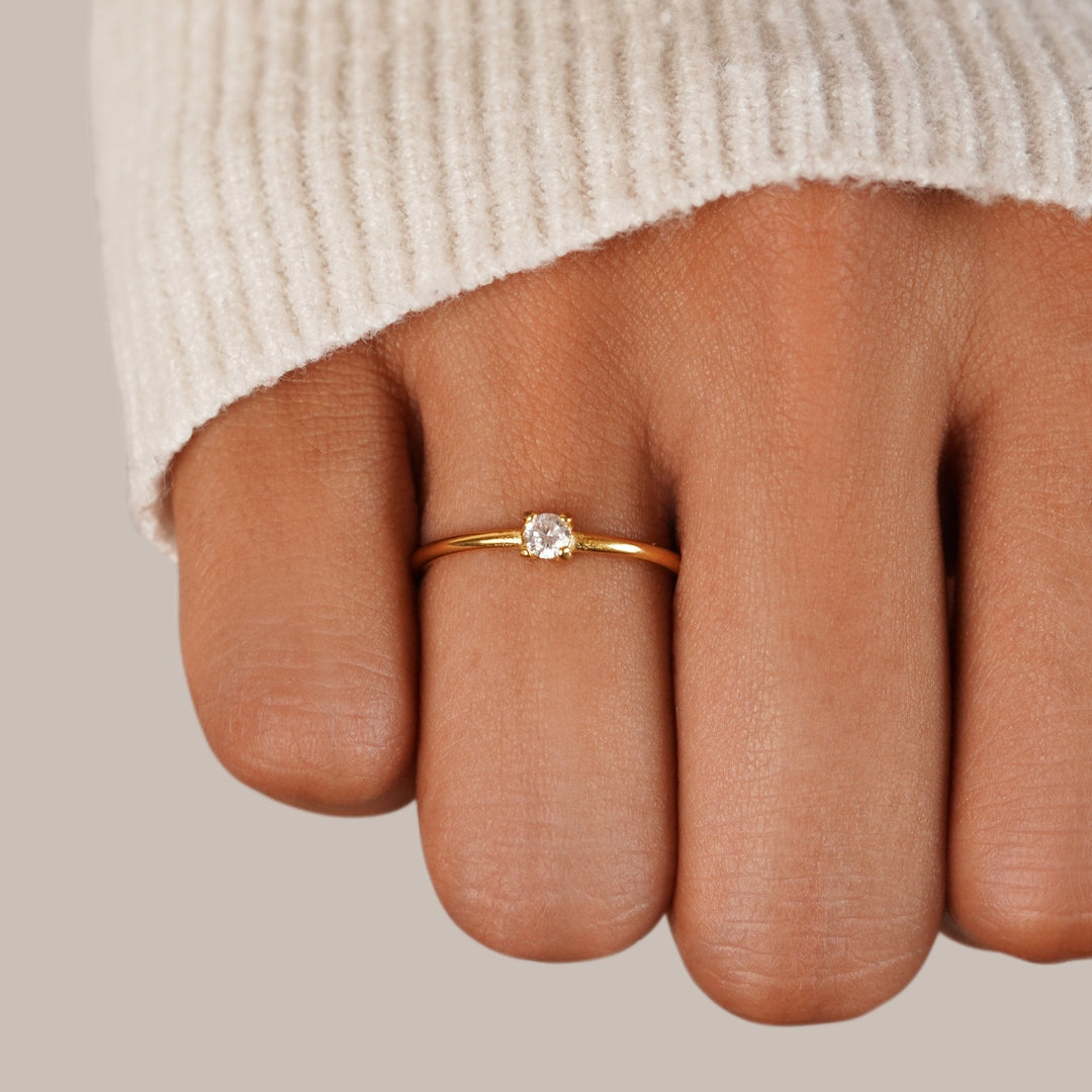 Romy - Engagement Ring with Birthstone