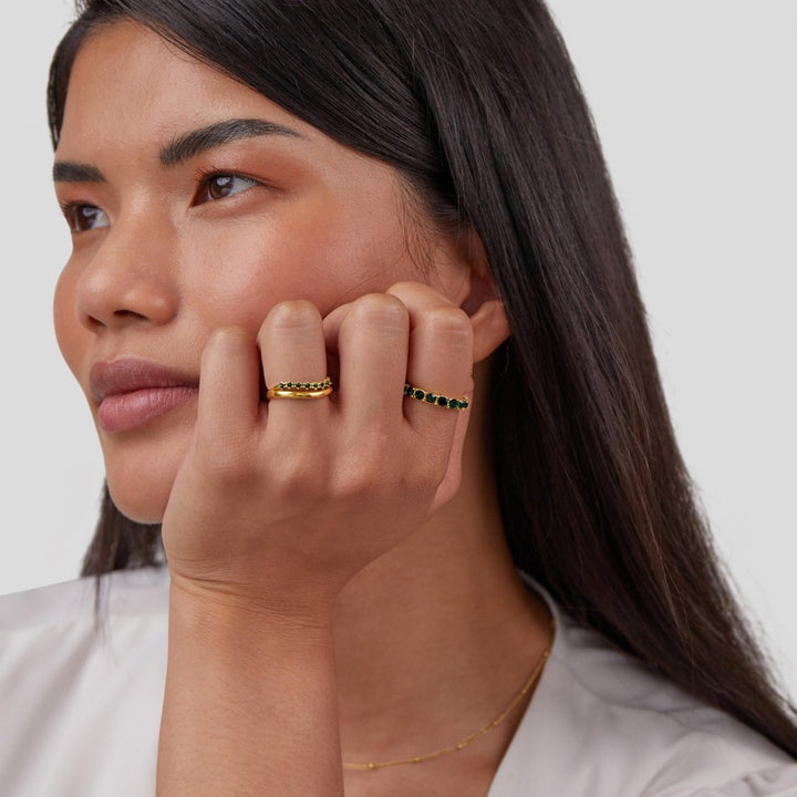 Mary - Stacked Ring with Emerald