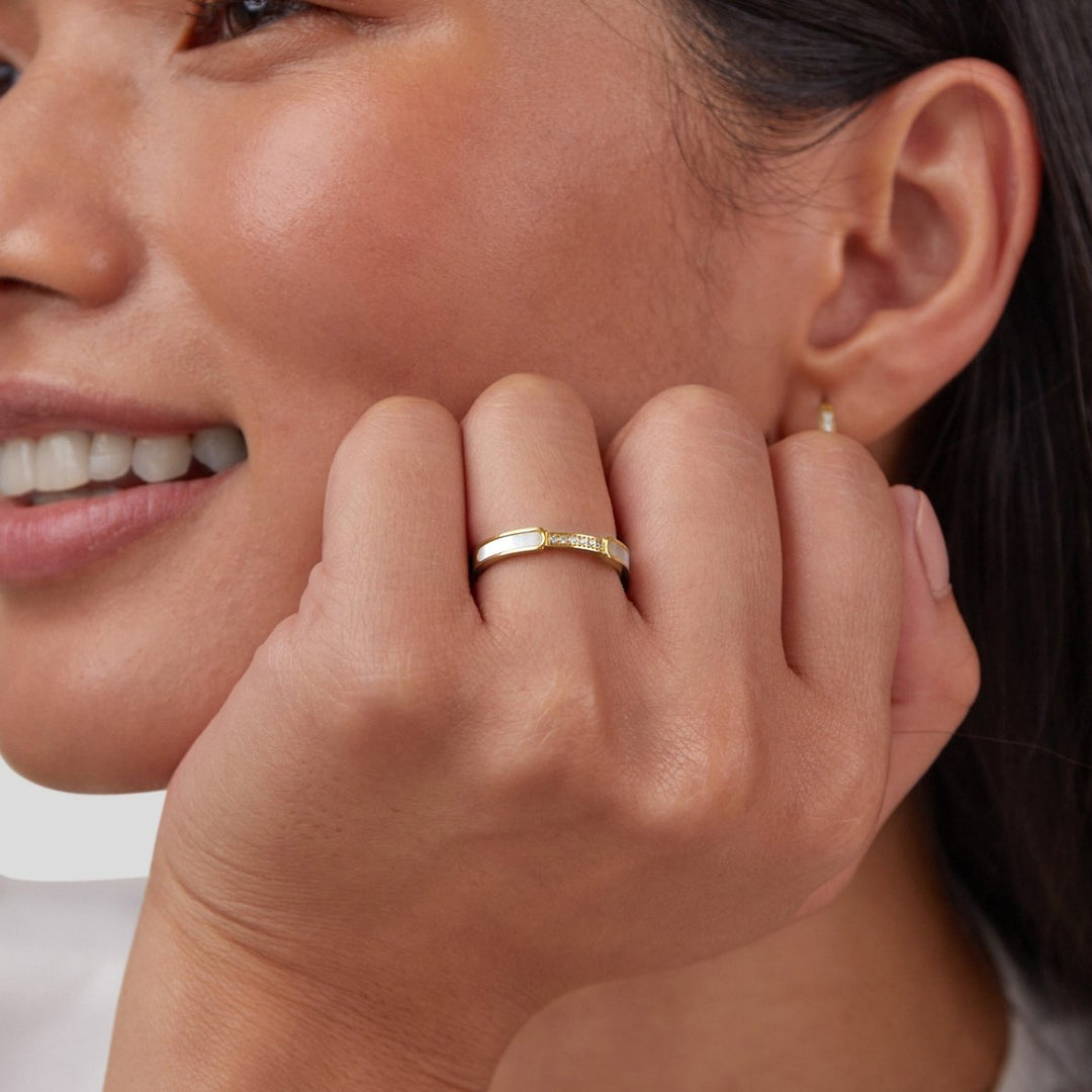 Unit - Ring with Pearls and Crystals